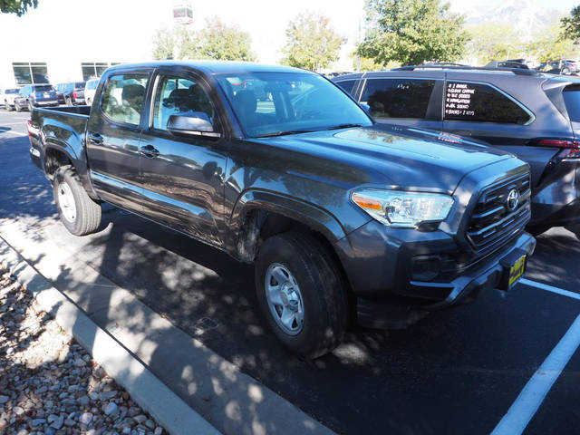 2017 Toyota Tacoma SR 4WD photo