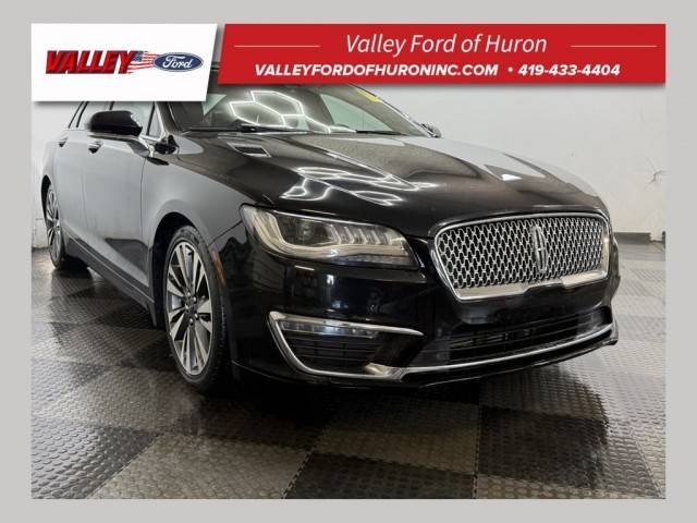 2017 Lincoln MKZ Reserve FWD photo