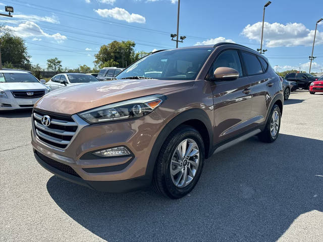 2017 Hyundai Tucson SE Plus FWD photo