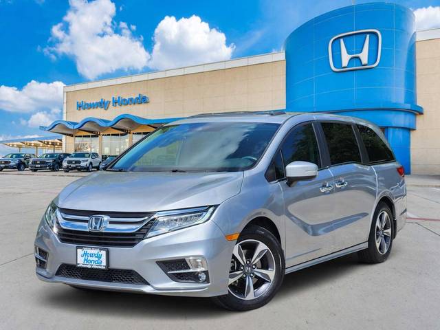 2018 Honda Odyssey Touring FWD photo