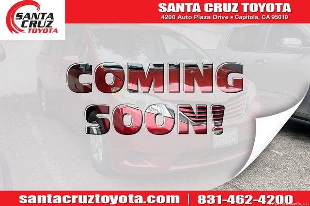2017 Toyota Sienna LE FWD photo