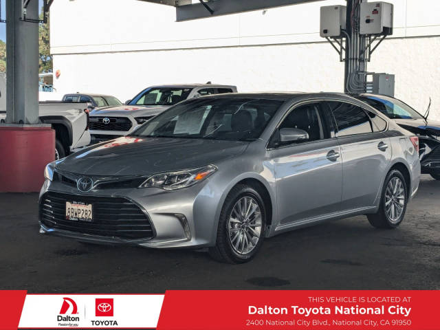 2018 Toyota Avalon Limited FWD photo