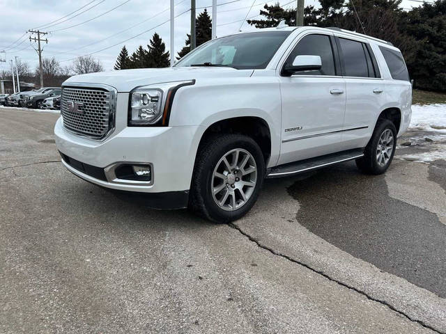 2017 GMC Yukon Denali RWD photo