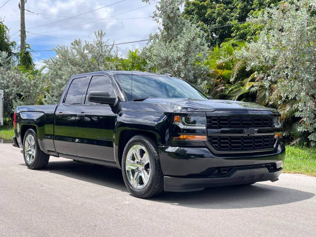 2018 Chevrolet Silverado 1500 Custom RWD photo