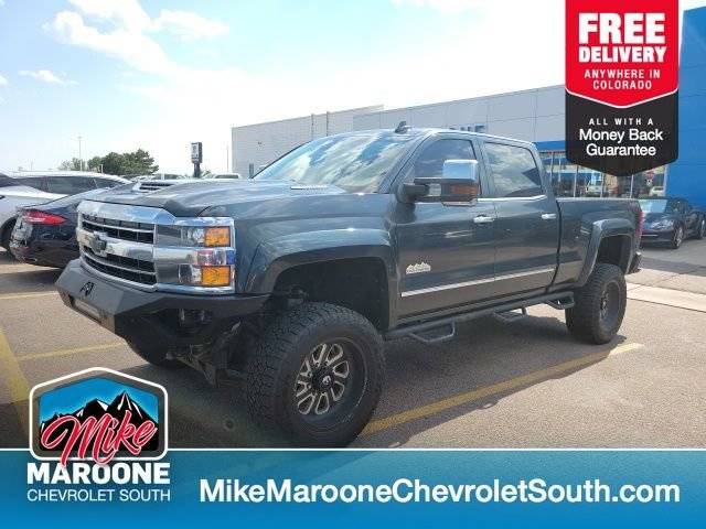 2018 Chevrolet Silverado 2500HD High Country 4WD photo