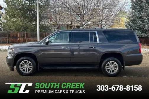 2017 Chevrolet Suburban LT 4WD photo
