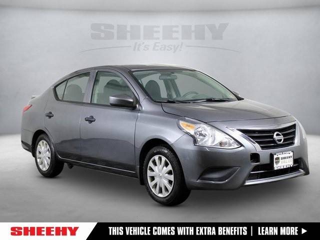 2017 Nissan Versa S Plus FWD photo