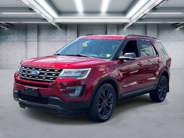 2017 Ford Explorer XLT 4WD photo