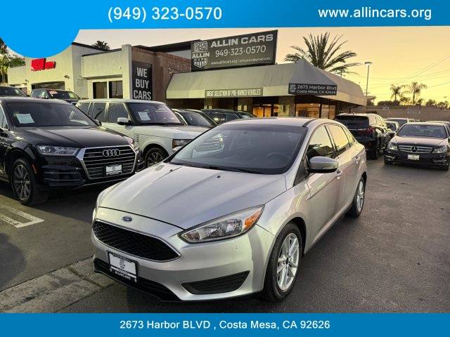 2017 Ford Focus SE FWD photo