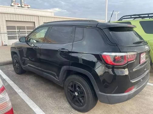 2018 Jeep Compass Sport FWD photo