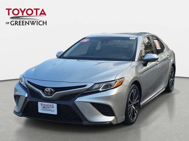 2018 Toyota Camry SE FWD photo
