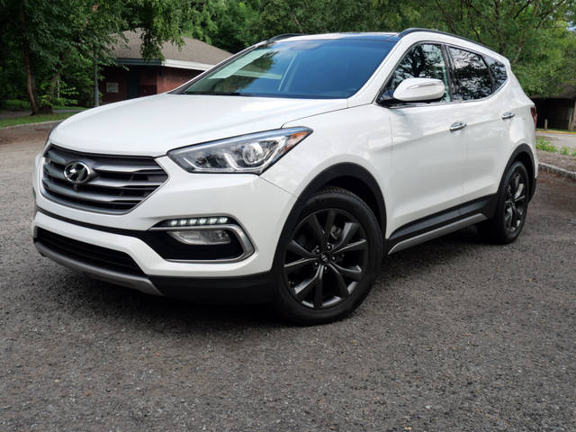 2018 Hyundai Santa Fe Sport 2.0T Ultimate AWD photo