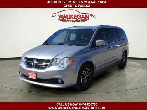2017 Dodge Grand Caravan SXT FWD photo