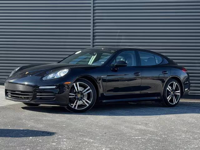 2015 Porsche Panamera 4 AWD photo