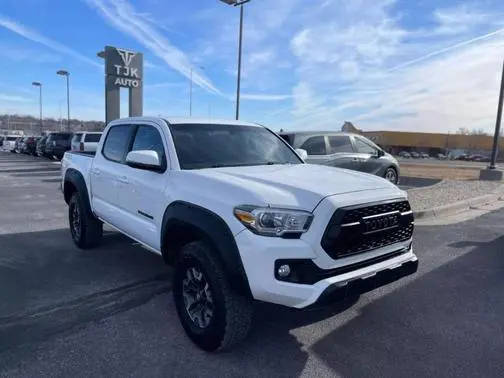 2017 Toyota Tacoma TRD Off Road RWD photo