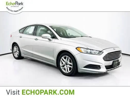 2016 Ford Fusion SE FWD photo