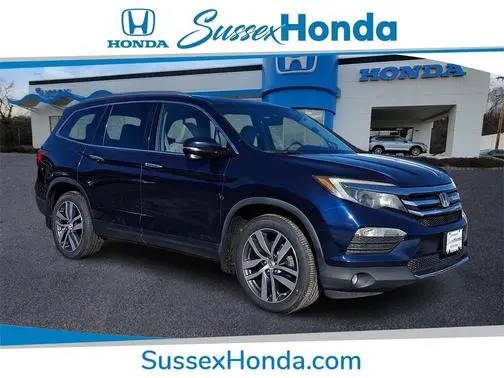 2017 Honda Pilot Touring AWD photo