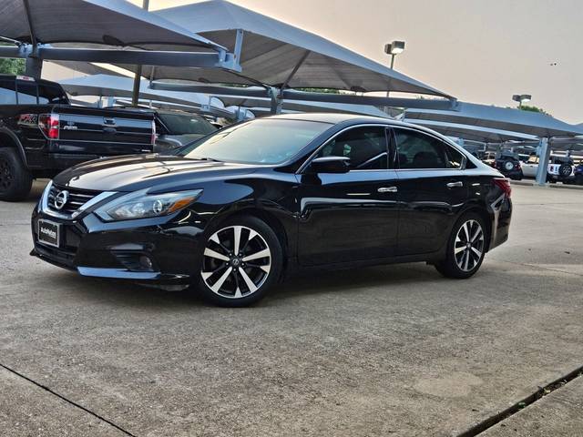 2017 Nissan Altima 2.5 SR FWD photo
