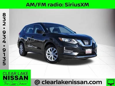 2017 Nissan Rogue S FWD photo