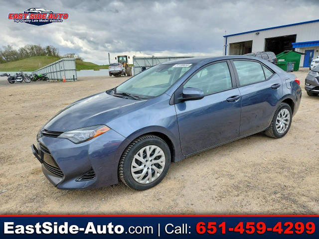 2017 Toyota Corolla LE FWD photo