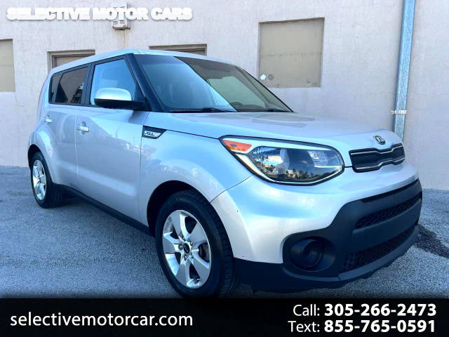 2017 Kia Soul Base FWD photo