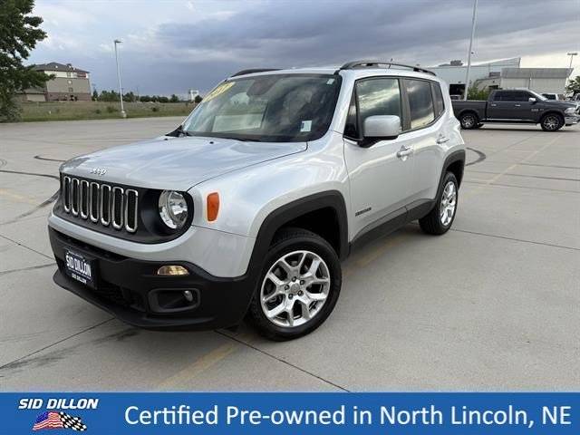 2017 Jeep Renegade Latitude 4WD photo