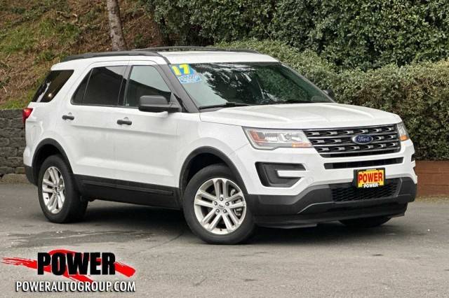 2017 Ford Explorer Base 4WD photo