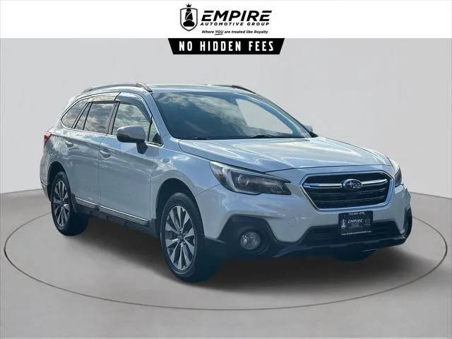 2018 Subaru Outback Touring AWD photo