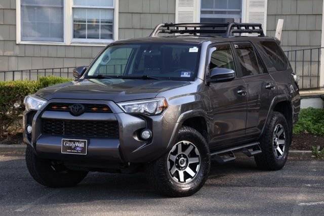 2017 Toyota 4Runner SR5 4WD photo