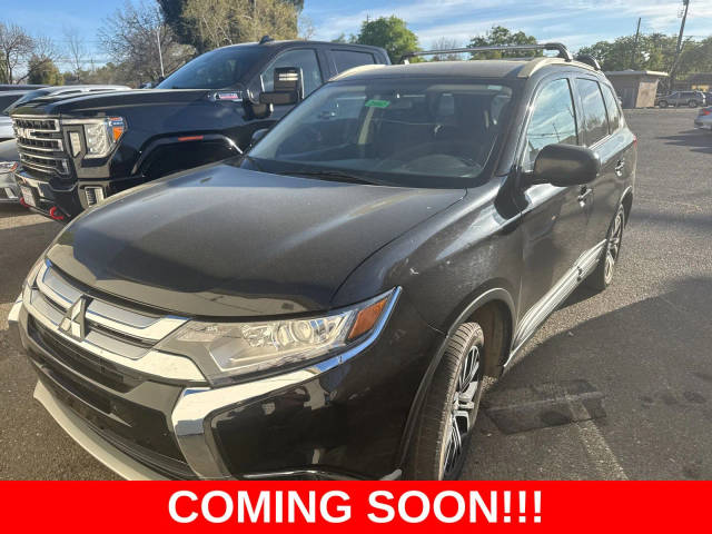 2017 Mitsubishi Outlander ES FWD photo