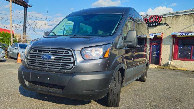 2017 Ford Transit Passenger Wagon XL RWD photo