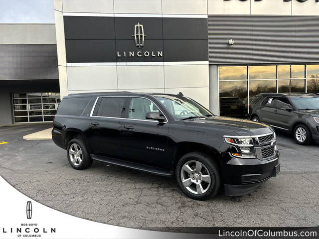 2017 Chevrolet Suburban LT 4WD photo