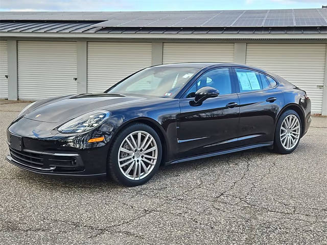 2018 Porsche Panamera 4 AWD photo