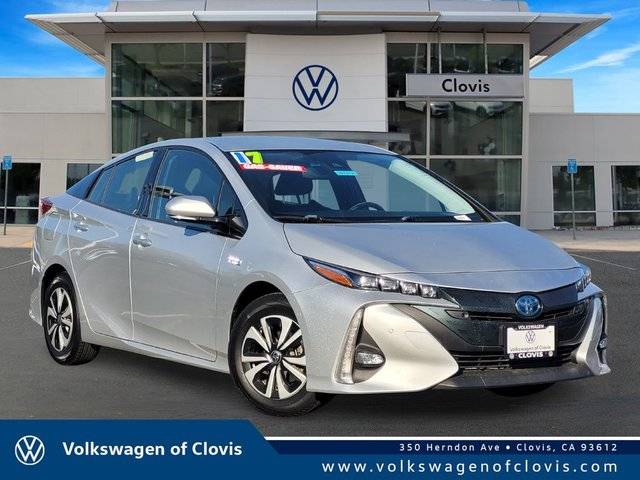2017 Toyota Prius Prime Advanced FWD photo