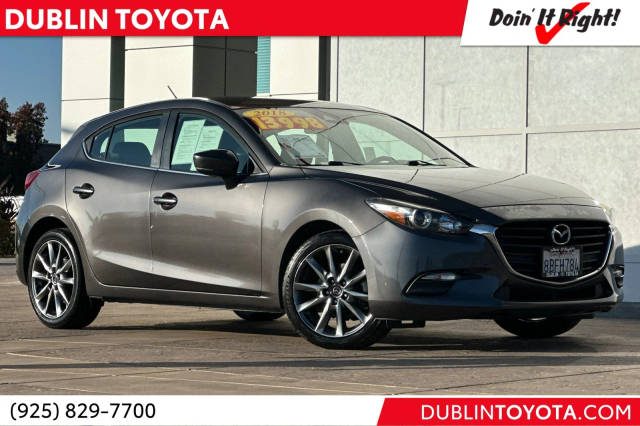 2018 Mazda 3 Touring FWD photo