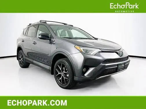 2017 Toyota RAV4 SE FWD photo