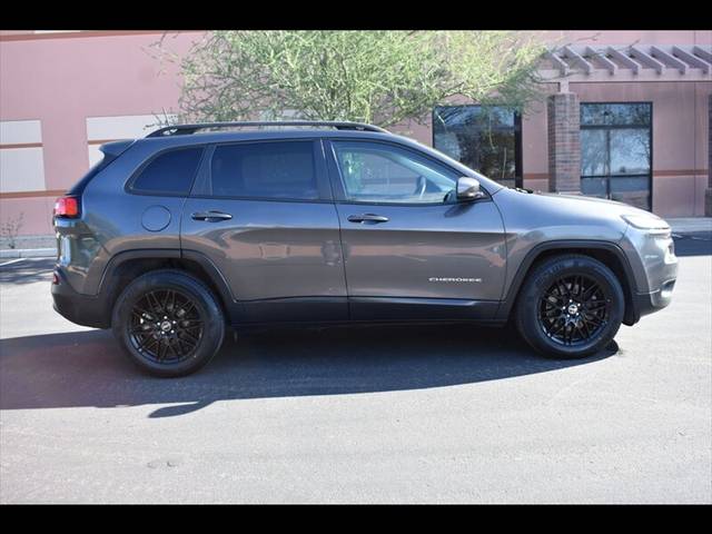 2018 Jeep Cherokee Latitude Plus FWD photo