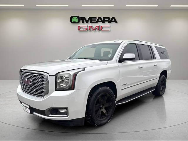 2017 GMC Yukon XL Denali 4WD photo