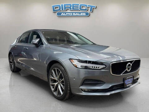 2018 Volvo S90 Momentum AWD photo