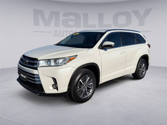 2017 Toyota Highlander XLE AWD photo