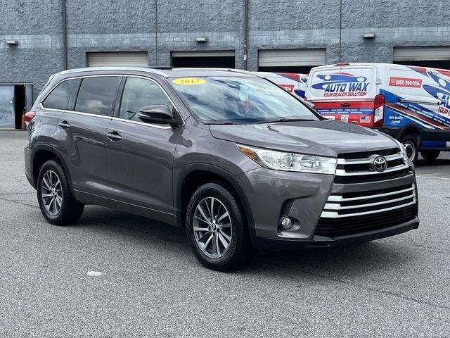 2017 Toyota Highlander XLE FWD photo