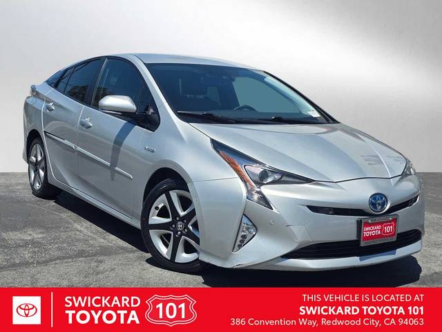 2017 Toyota Prius Four Touring FWD photo