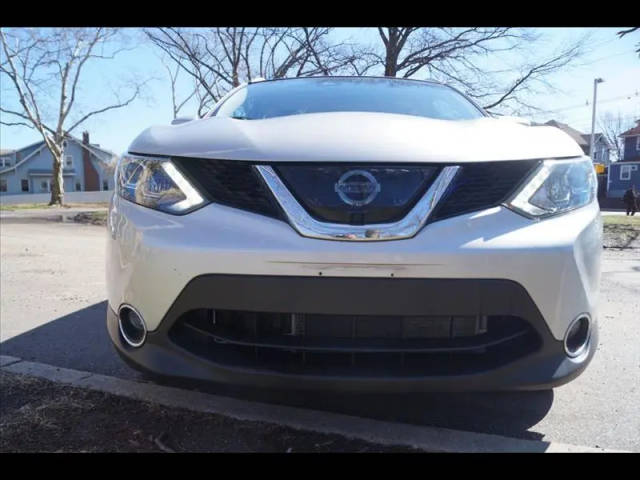 2017 Nissan Rogue Sport SL AWD photo
