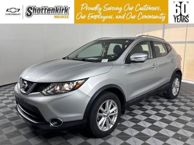 2017 Nissan Rogue Sport SV AWD photo