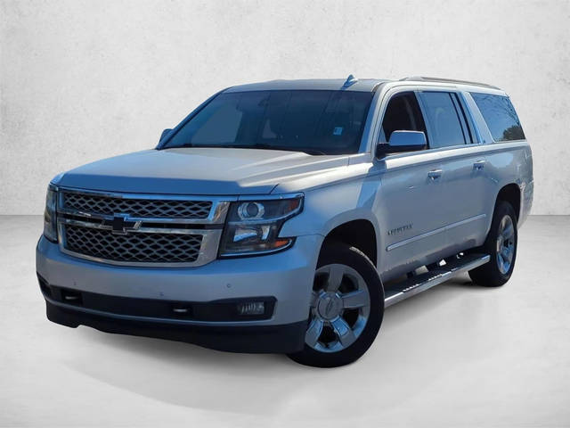 2017 Chevrolet Suburban LT RWD photo