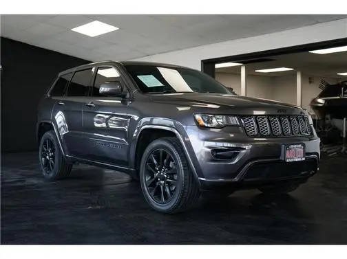 2018 Jeep Grand Cherokee Altitude RWD photo