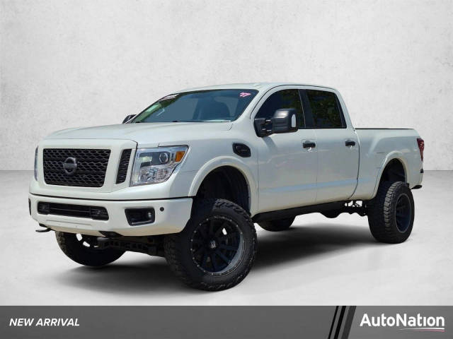 2017 Nissan Titan XD PRO-4X 4WD photo