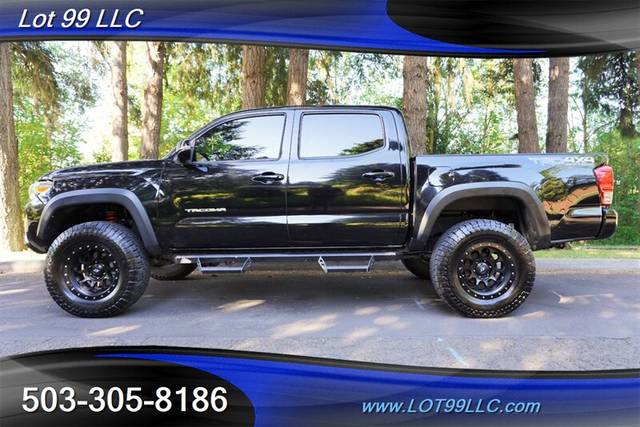 2017 Toyota Tacoma TRD Off Road 4WD photo