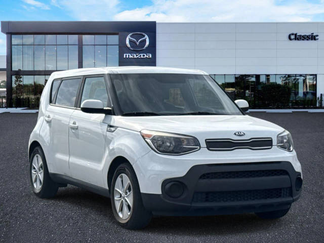 2017 Kia Soul Base FWD photo