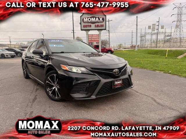 2018 Toyota Camry SE FWD photo